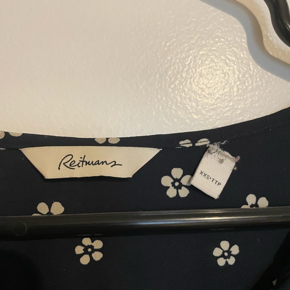 Reitmans Top - Picture 3 of 3